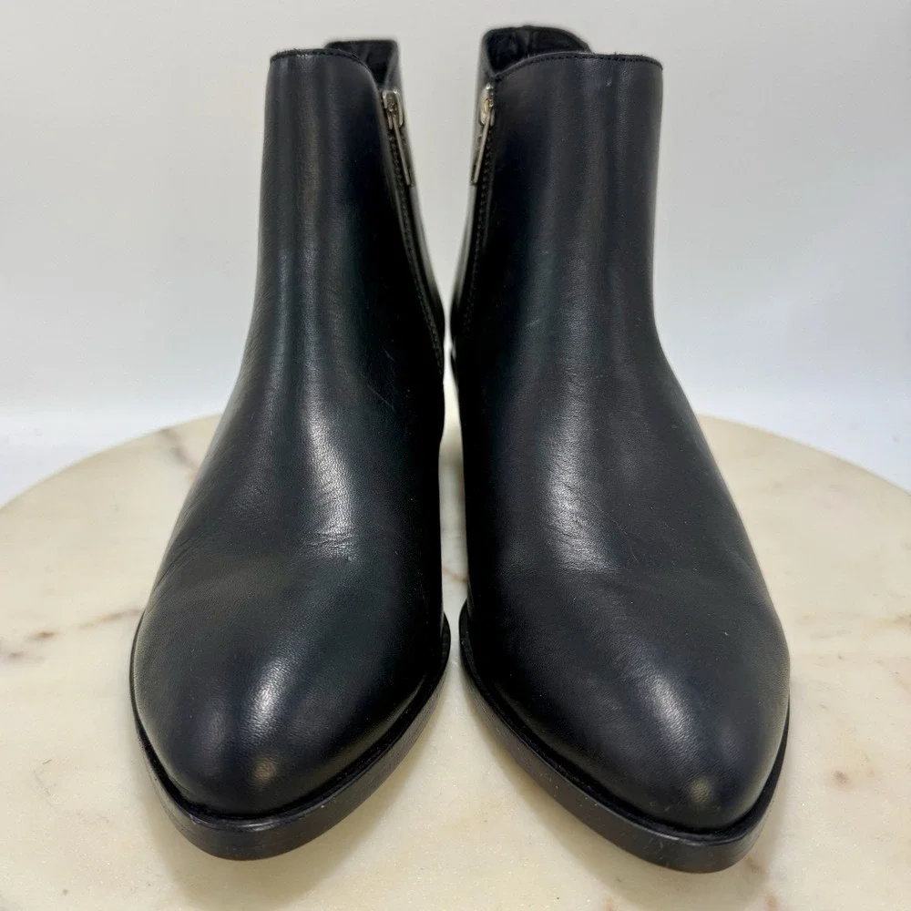 Frye Farrah Inside Zip Booties Women's Size 8M Black Leather Ankle